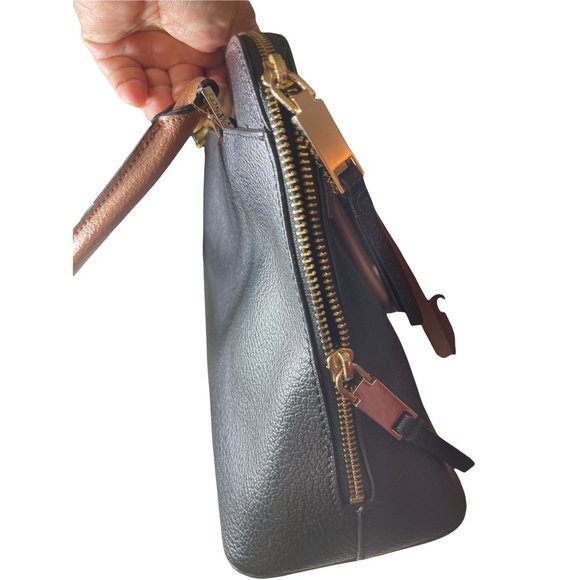 Calvin Klain Black and Brown Leather Handbag - Picture 7 of 12